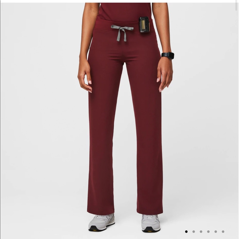 Figs Livingston burgundy